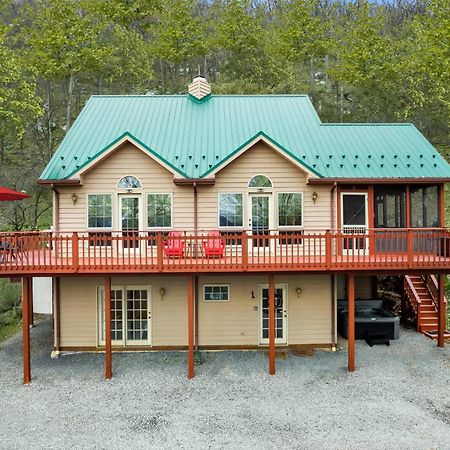 Modern Retreat W Hot Tub, Deck & Resort Amenities Berkeley Springs Exteriér fotografie