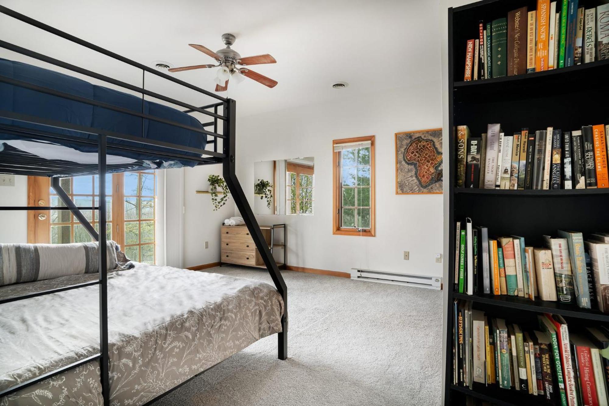 Modern Retreat W Hot Tub, Deck & Resort Amenities Berkeley Springs Exteriér fotografie