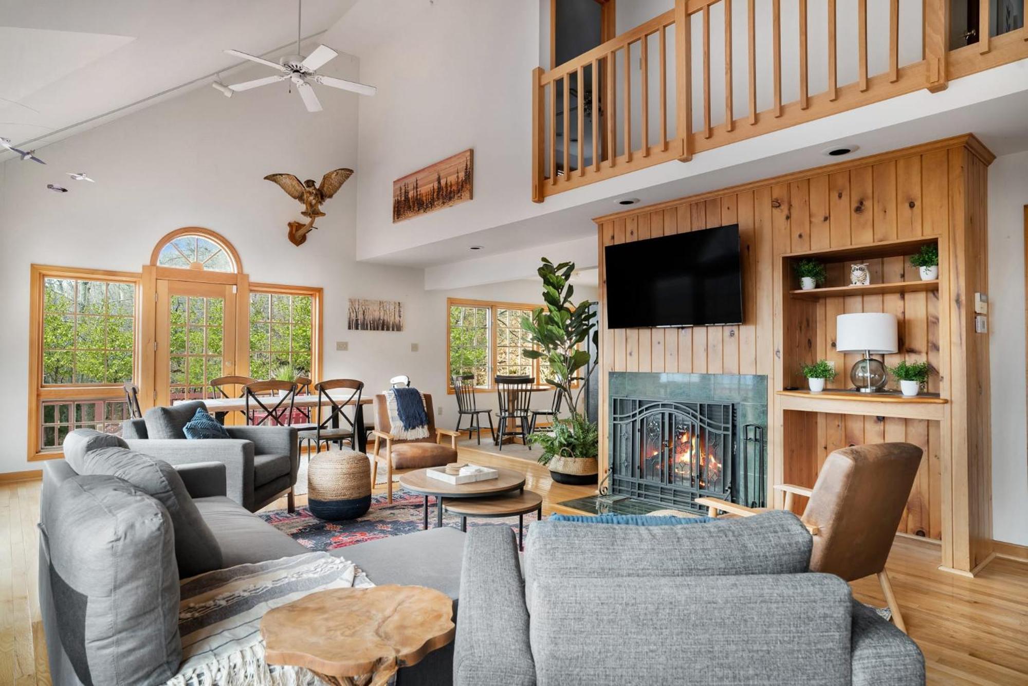 Modern Retreat W Hot Tub, Deck & Resort Amenities Berkeley Springs Exteriér fotografie